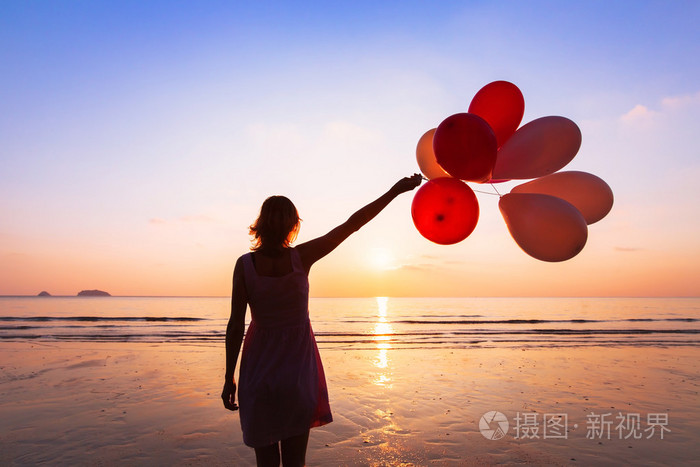 五彩气球的女孩