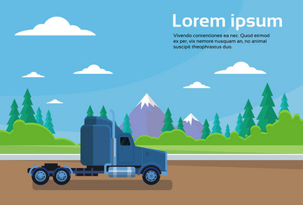 卡车拖车客舱在路在山风景横幅与拷贝空间