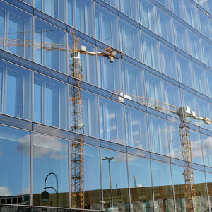 幕墙建造的图片