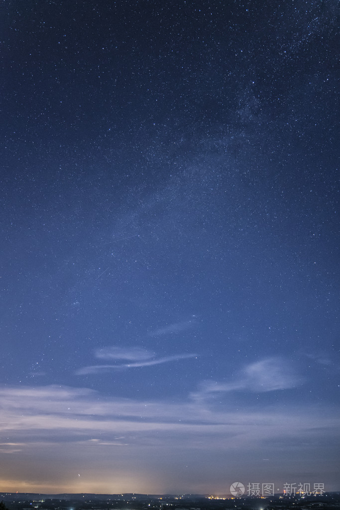 夜空的银河星系图像清楚星星照片-正版商用图片0eilik-摄图新视界