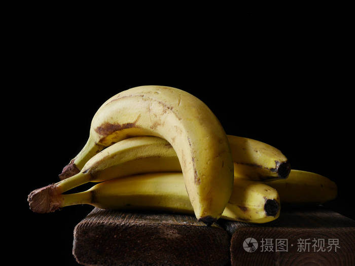 黑底香蕉的静物成分