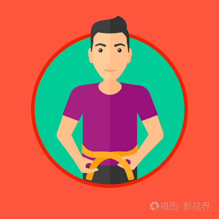 男子测量腰围