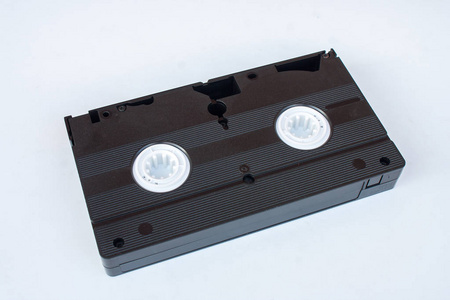 白色背景的旧 Vhs 录像带盒