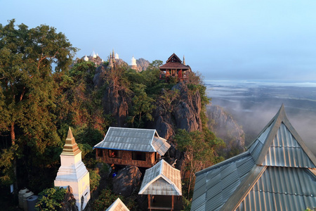 扫管笏 Prajomklao Rachanusorn