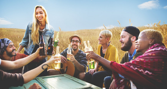 社交活动户外图片