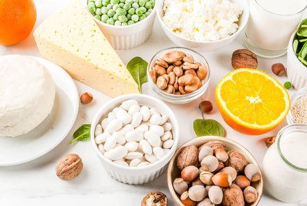 富含钙的食物集照片