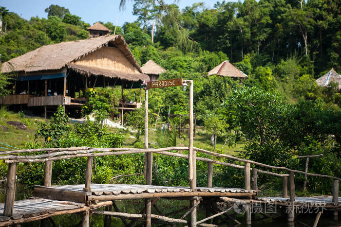 柬埔寨, 荣岛, 竹子小屋