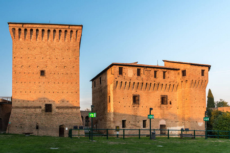 堡垒在切塞纳的市中心, 叫罗卡 Malatestiana