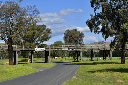 澳大利亚, 新南威尔士州, Gundagai, 旧铁路桥