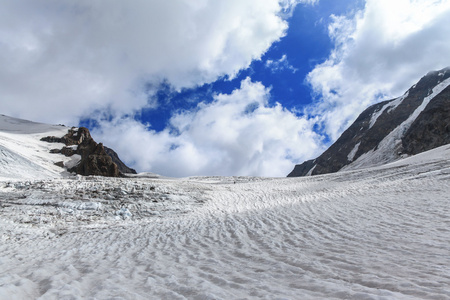 全景视图勺 Tre拉特特冰川在法国阿尔卑斯山