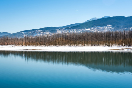 在冬天湖 Plastira