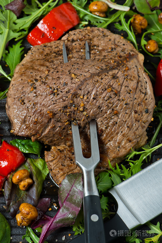 煎蒸爱尔兰牛肉牛排