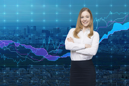 一个微笑的漂亮交易者和外汇图表. 繁荣的概念照片