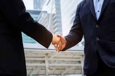 西装团队合作图片