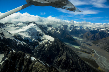 从空中新新西兰山