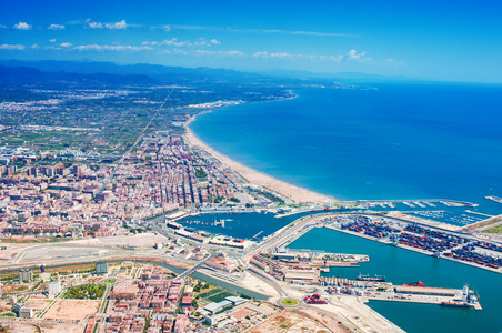 西班牙的 Valencia，海岸线鸟瞰图