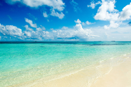 清绿松石印度洋，马尔代夫的美丽的风景