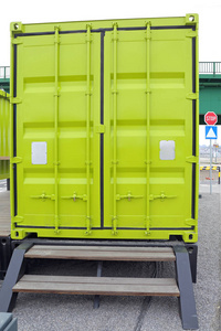 绿色的货物集装箱