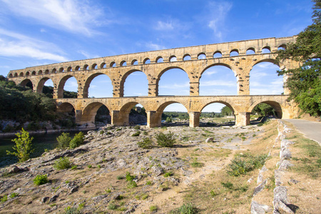 pont du gard 法国