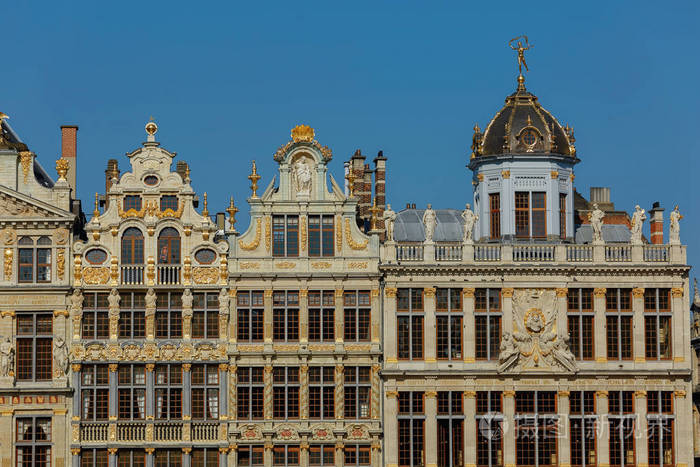 比利时布鲁塞尔大广场的古老美丽的门面