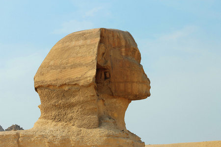 在埃及吉萨狮身人面像雕像。古建筑