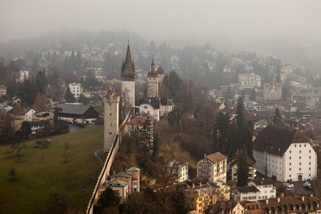 Musegg 墙和塔在瑞士卢塞恩举行