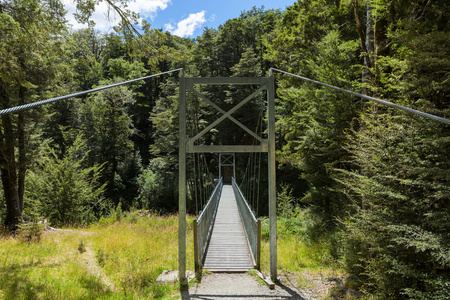 新西兰的吊桥