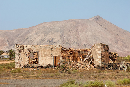 旧殖民时代建筑 Casa de los Coroneles 在拉奥利瓦上 Fue