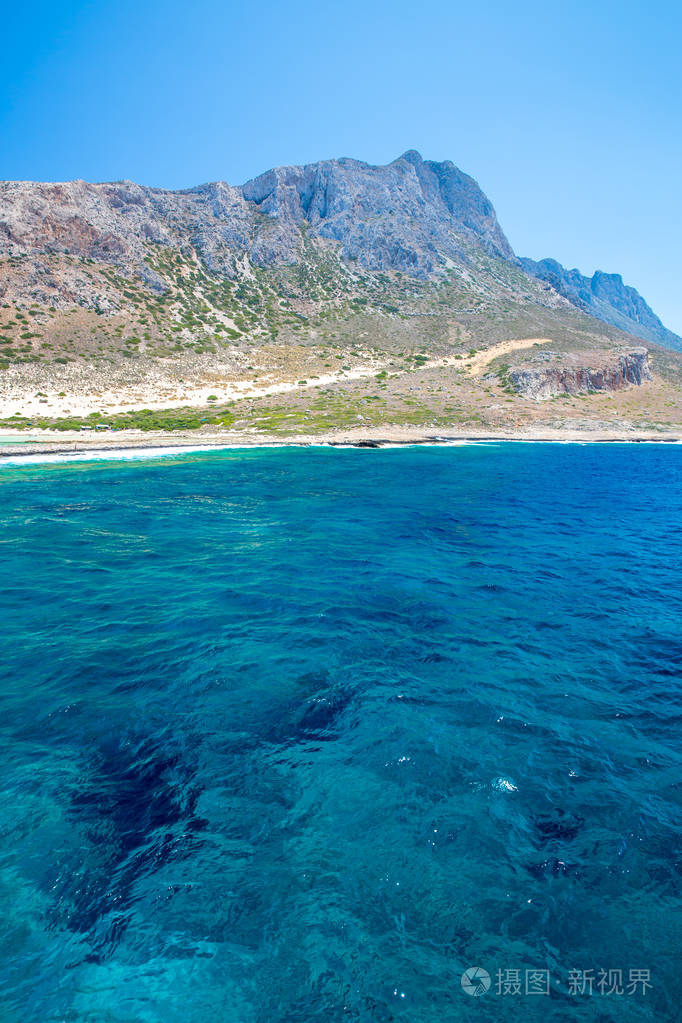 magical 绿松石水域, 泻湖中的纯白色沙滩查看