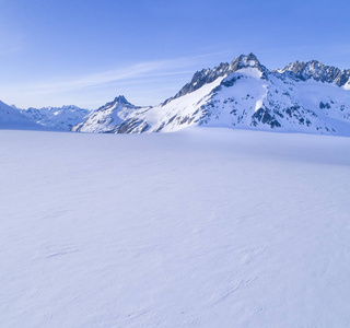 阿拉斯加山脉与雪领域