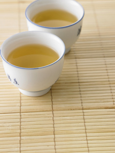 两个茶杯