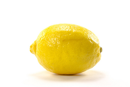 孤立的黄色柠檬