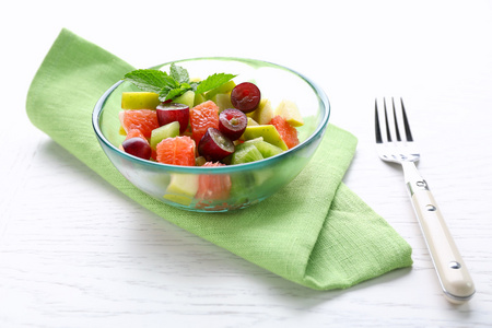 在瓜水果沙拉图片-在瓜水果沙拉素材-在瓜水果沙拉插画-摄图新视界