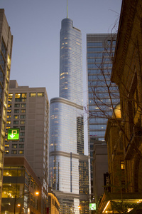 摩天大楼从远处，芝加哥美国