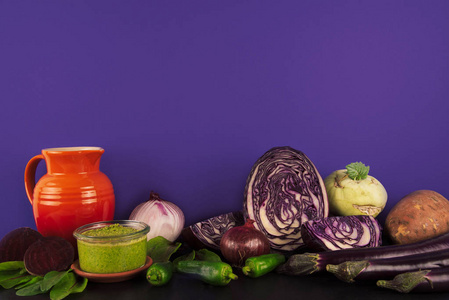 生有机紫和绿色蔬菜分类