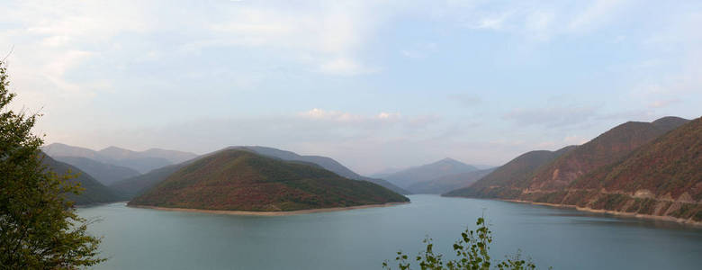 乔治亚, Zhinval 水水库的美景