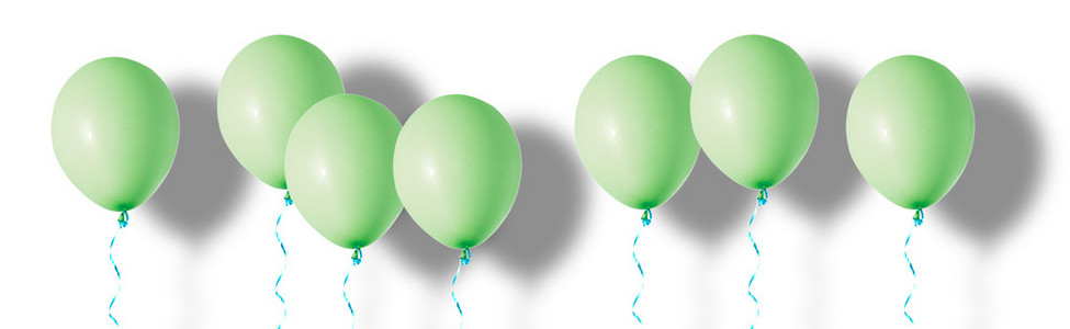绿色飞行气球