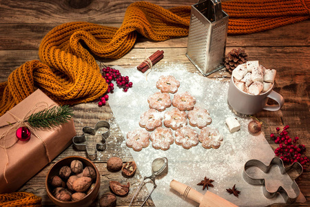 自制烘焙糕点, 以圣诞树特写的形式进行姜饼饼干