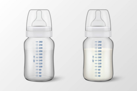 现实婴儿母亲母乳和水在两个婴儿奶瓶图标设置特写孤立在白色背景。无菌牛奶容器设计模板, 图形样机