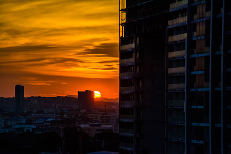 清晨的夕阳