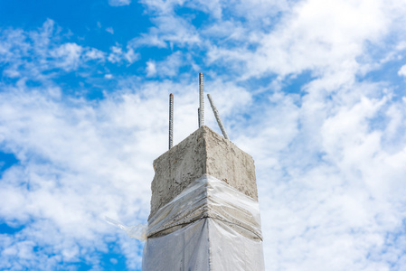 建设房屋建设的水泥支柱