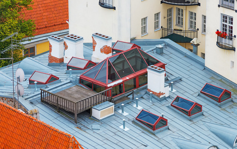 露台上天台的顶视图照片