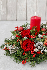 圣诞装饰用蜡烛, 红玫瑰, 冷杉, brunia 和