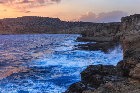 海角 Greco 在日落时。阿依 Napa.Cyprus