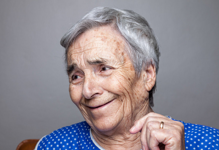 一名老年妇女的肖像