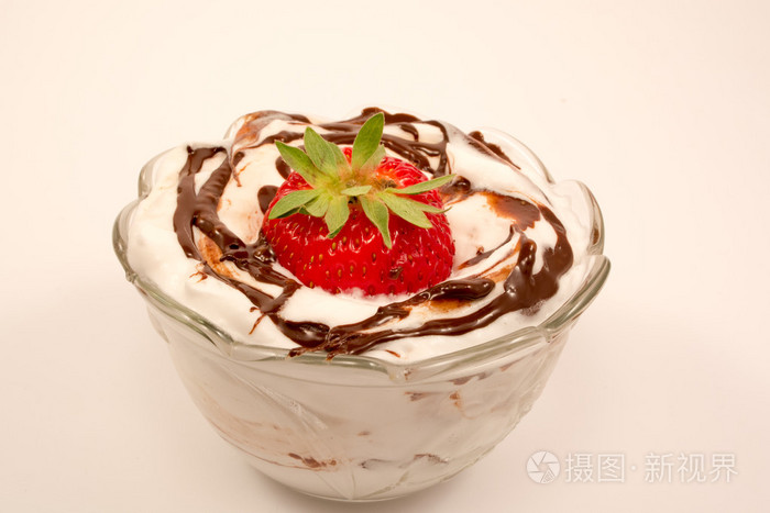 香草巧克力和草莓