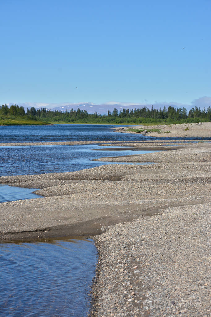 极地乌拉尔的呜咽河