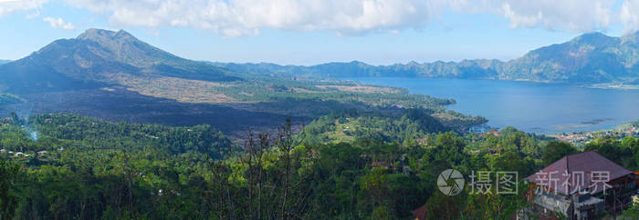 美丽的风景与苏黑巴托尔和湖。巴厘岛。印度尼西亚
