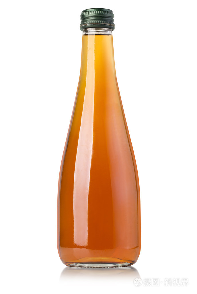 在白色的果汁瓶