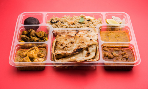印度素食者，印度，印度，Thali包裹，带回家的食物